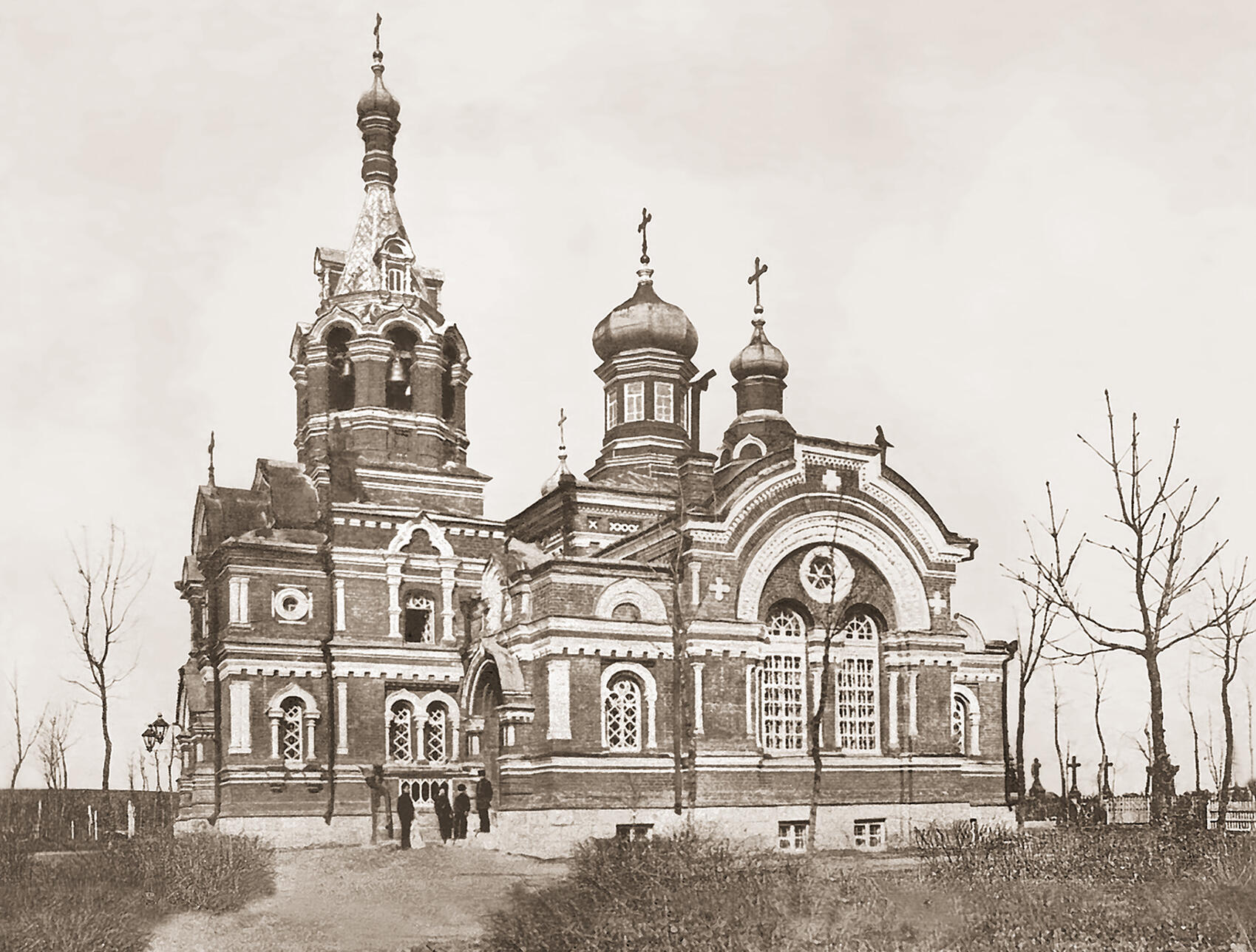 Александро-Невский храм, построенный в стиле русского церковного барокко